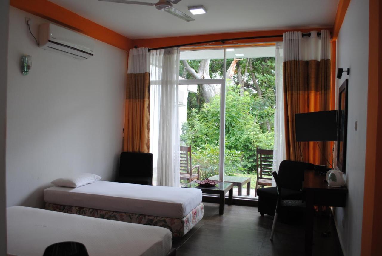 Bridge Hotel Negombo Kimbulapitiya Δωμάτιο φωτογραφία